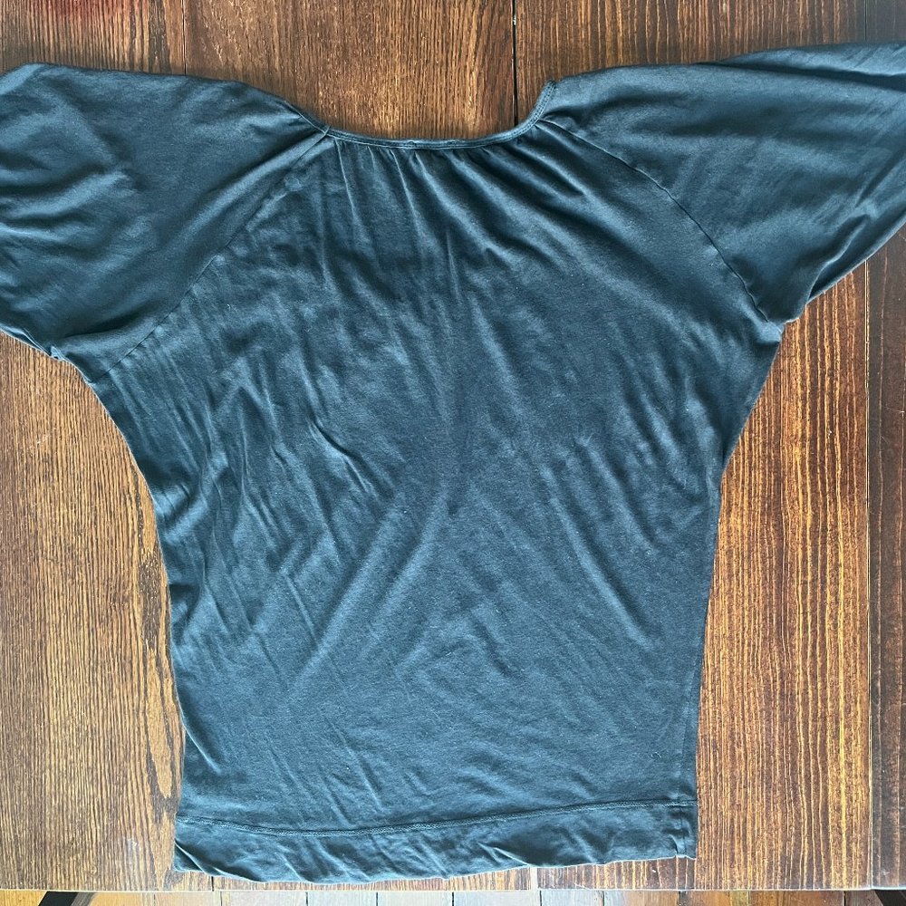 Express Raglan-Sleeve Blouse - Picture 2 of 5